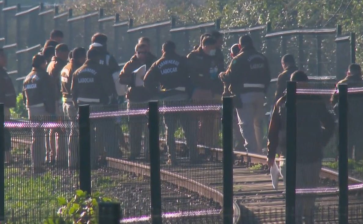 Encuentran ADN de terceros en arma de carabinero fallecido en Puerto Varas 