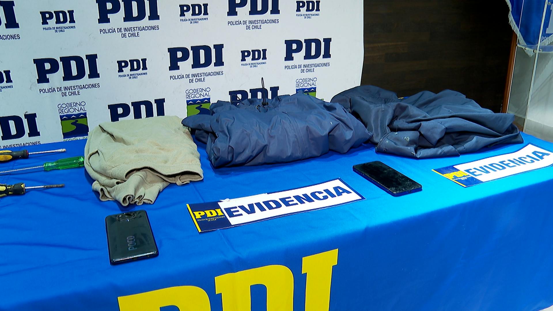 Cae banda juvenil de robo de casas