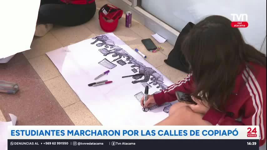 Paro nacional: Estudiantes marcharon por las calles de Copiapó