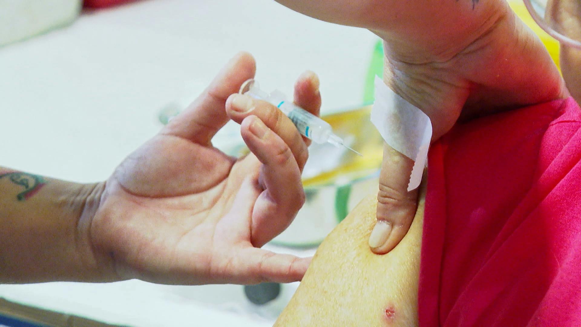 Avanza vacunación tras aumento de enfermedades respiratorias