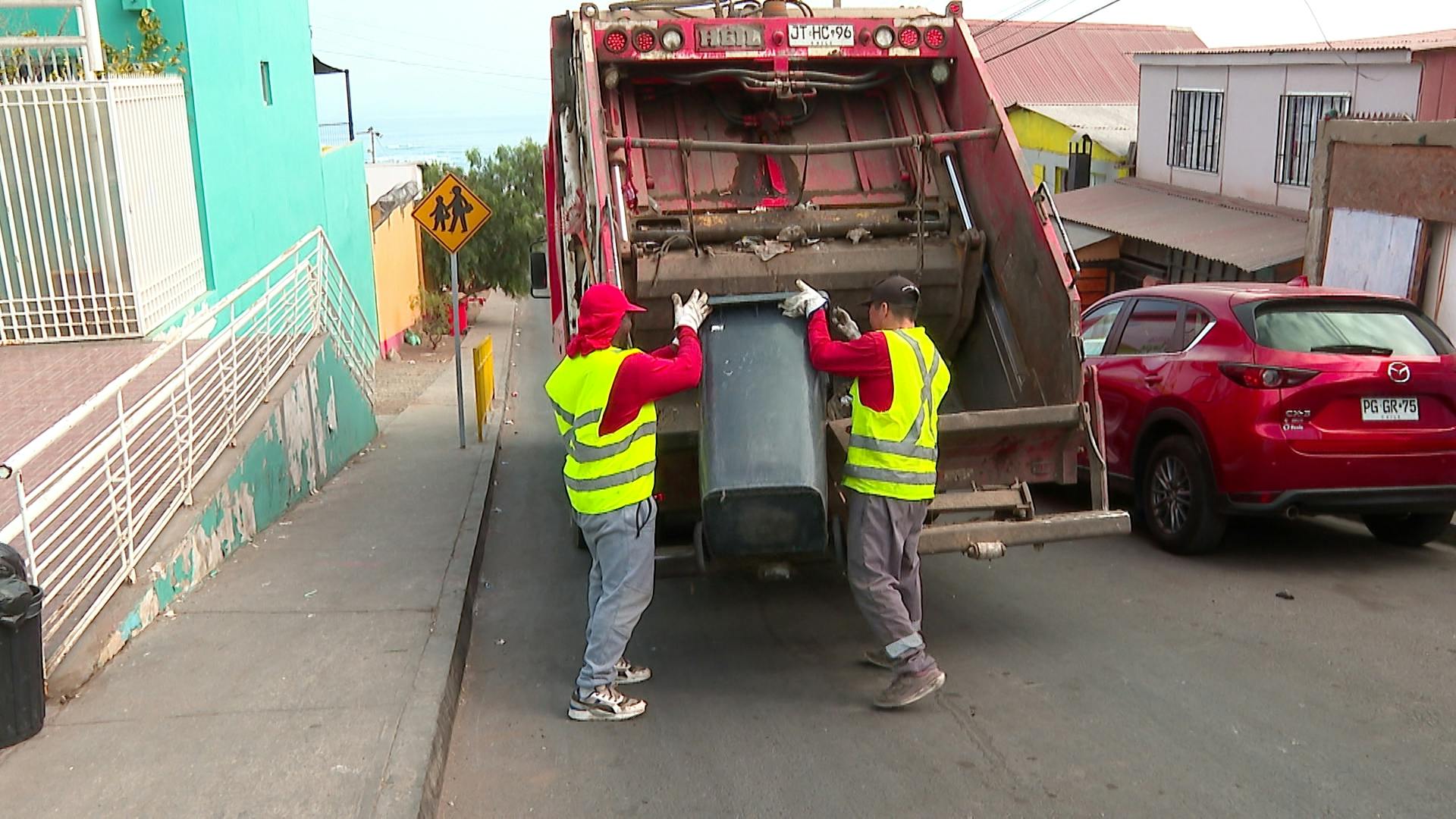 Aprueban contrato de transición de recolección de basura