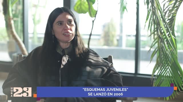 "Esquemas juveniles" de JAVIERA MENA cumple 20 años