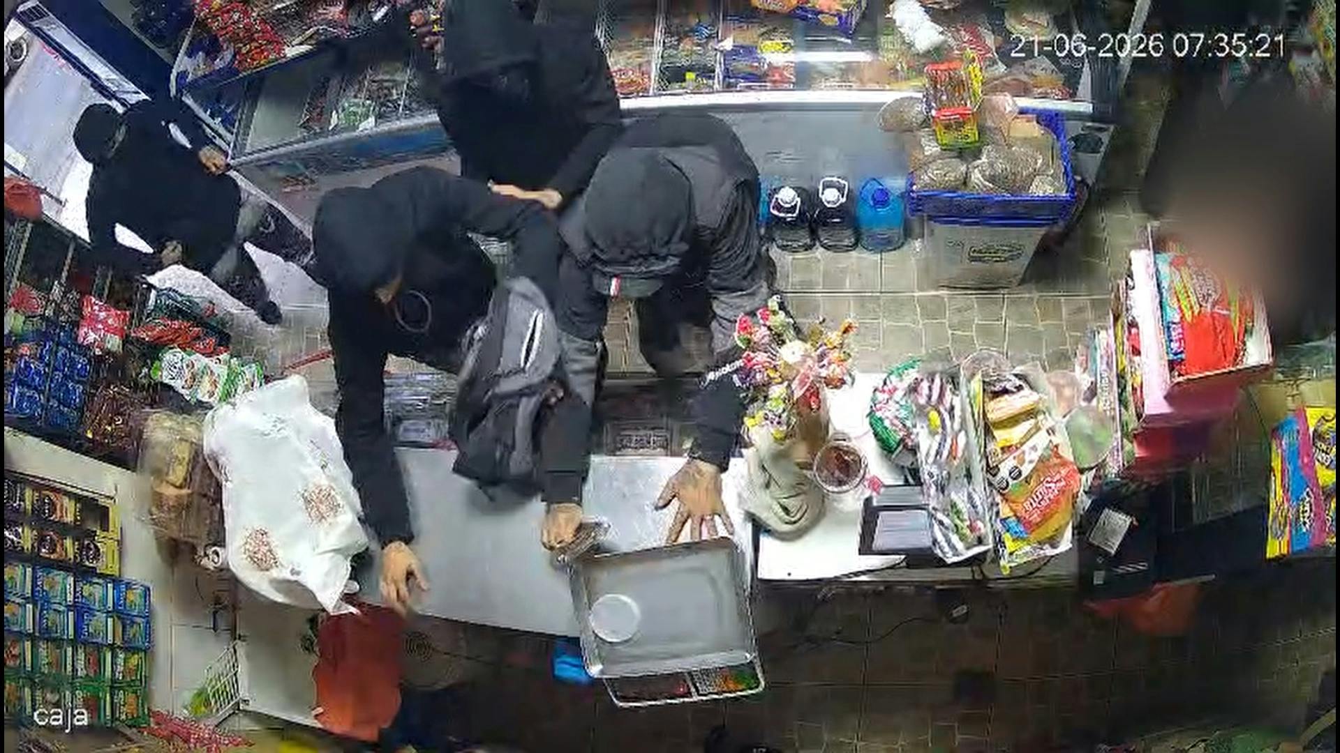 Detienen a tercer joven involucrado en violento robo en almacén