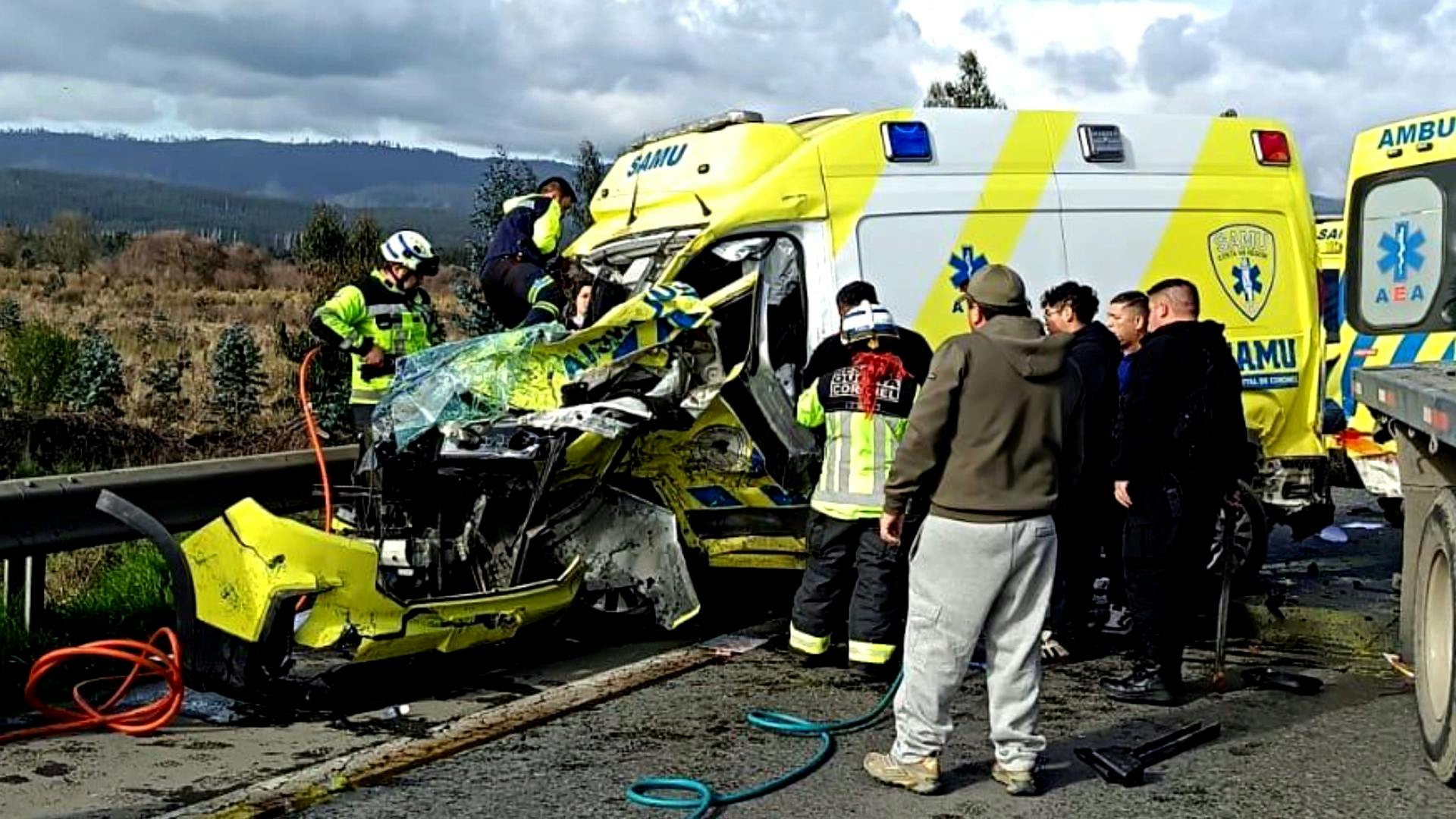 Enfermera muere en colisión múltiple en Coronel