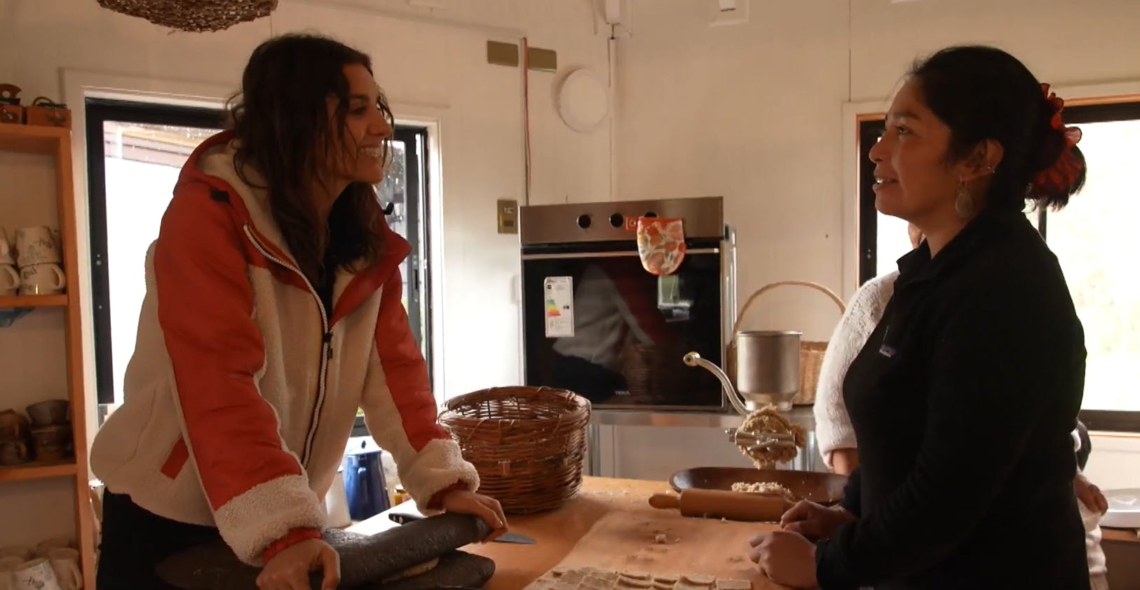 María Luisa Godoy aprendió a preparar catuto en Fortín Mapuche
