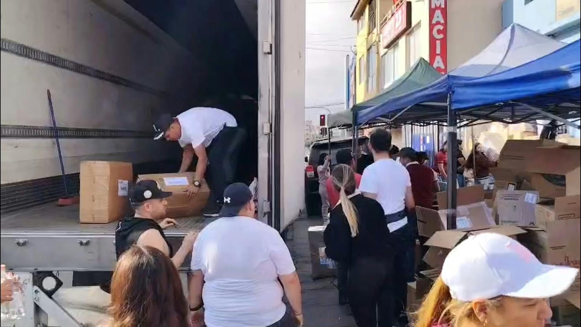 Venezolanos residentes envían ayuda a su país