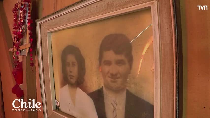 María Luisa Godoy quedó fascinada con Don Julio, el adulto mayor que roba sonrisas en el pueblo más tranquilo de Chile