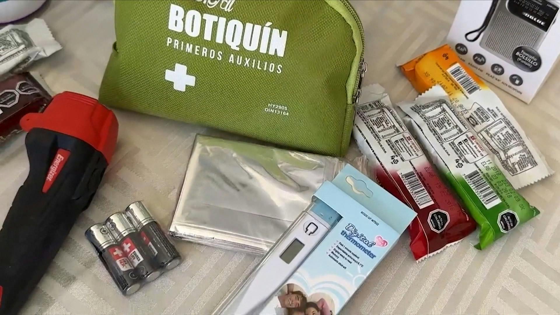 ¿Qué debe contener un kit de emergencia?