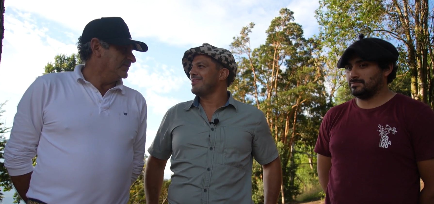 Simón Oliveros visitó la ciudad de Cochamó: Un paraíso en el sur