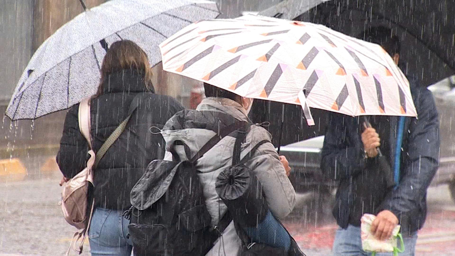 Frente con lluvias y vientos ingresó a la Región del Biobío
