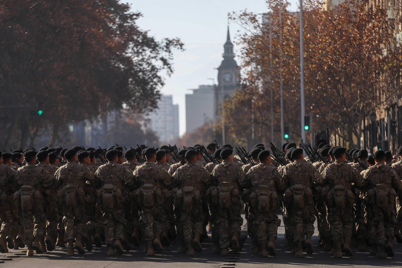 ¡Así se vive la ceremonia del Juramento a la Bandera en el centro de Santiago! 