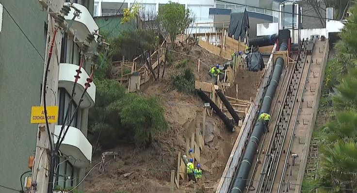 Preocupación en sector afectado por socavones en Reñaca por fuerte sistema frontal 