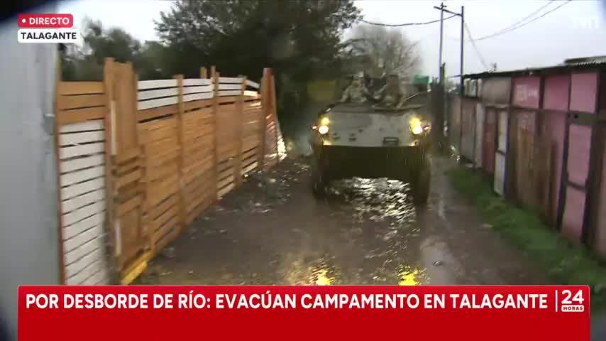 Por desborde de río: evacúan campamento en Talagante