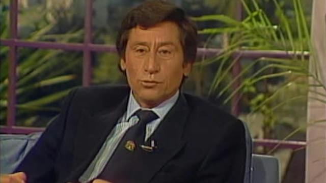 En Familia - T1E100