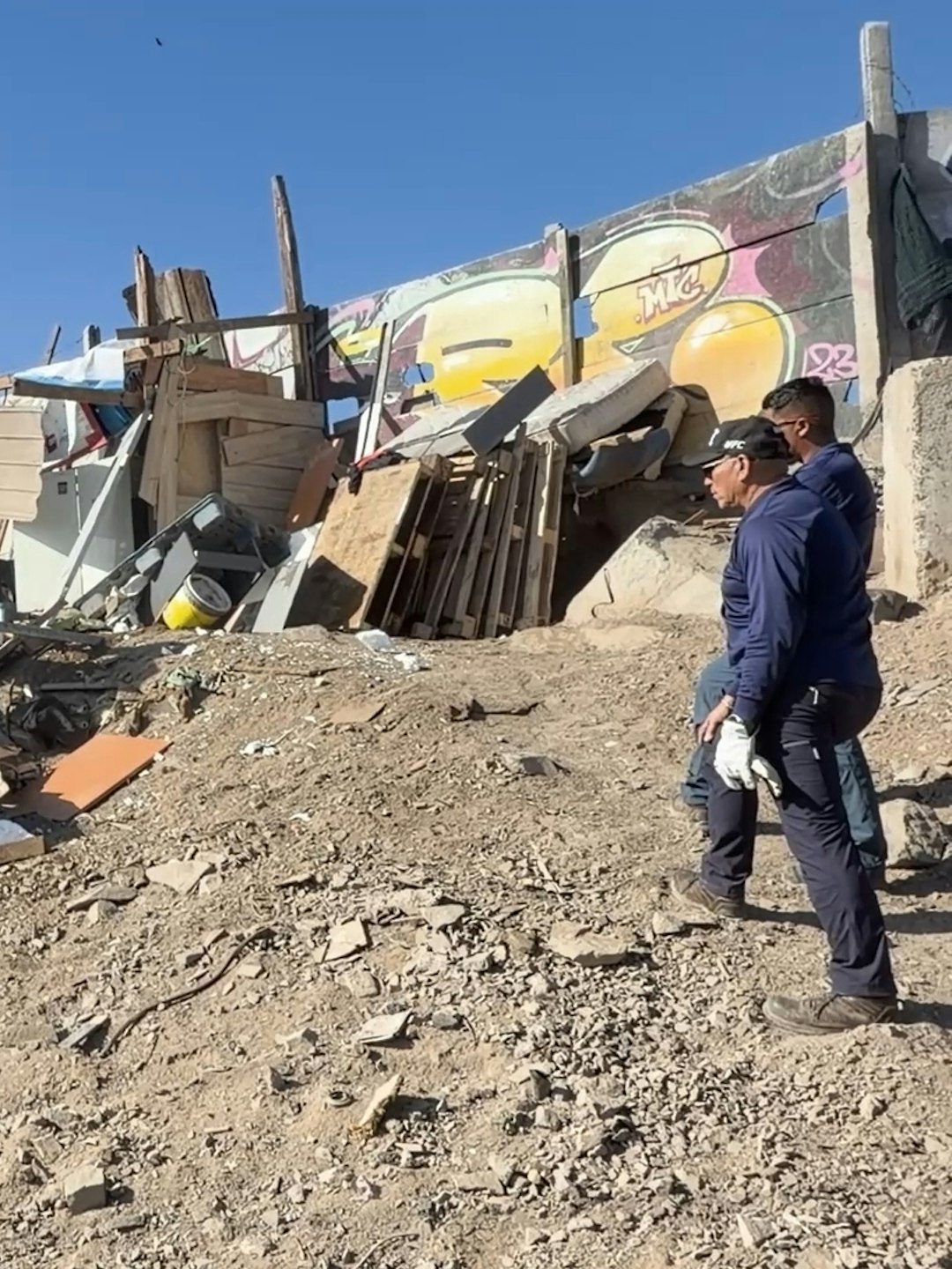 Desalojan una decena de rucos en Antofagasta