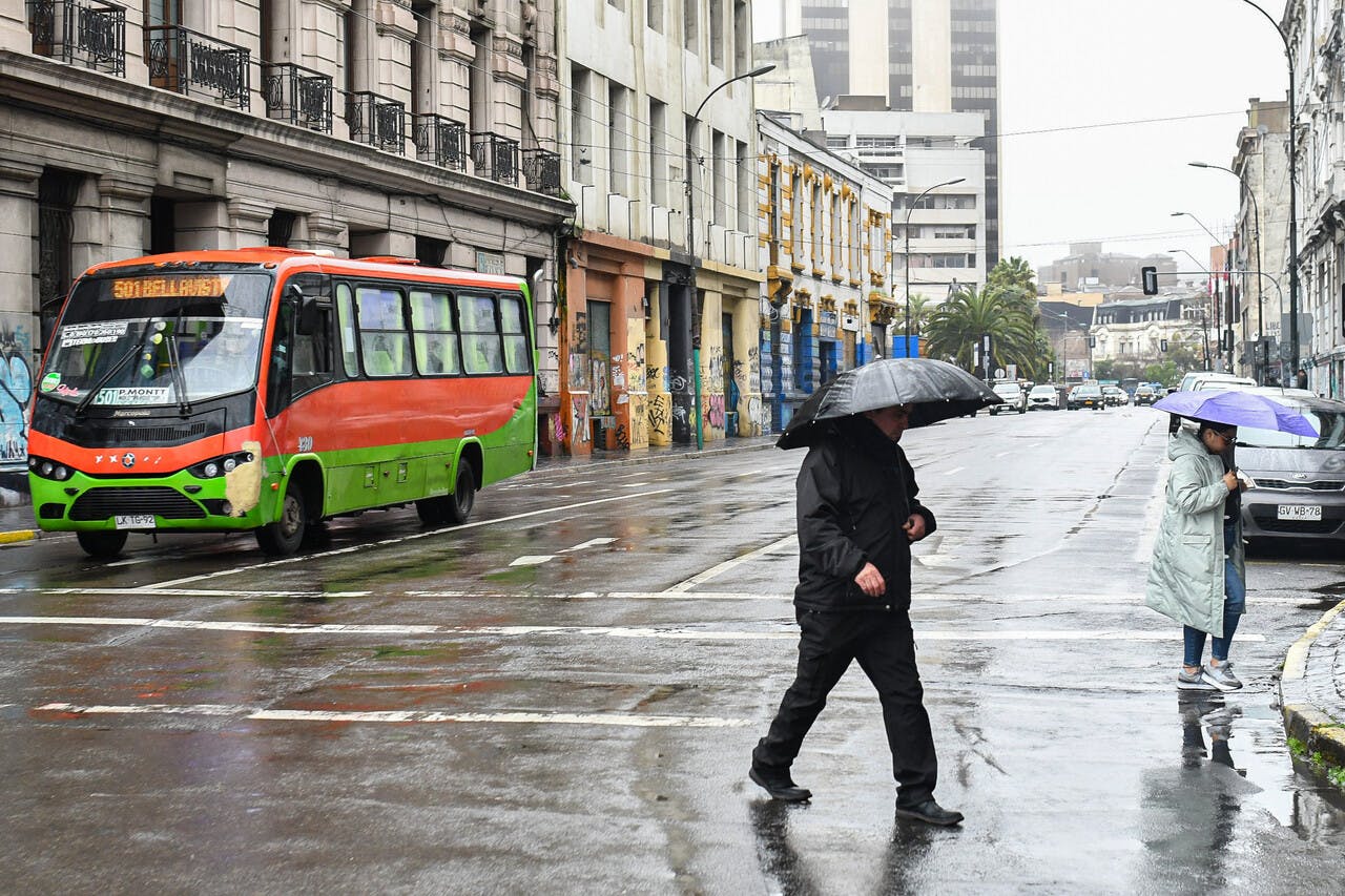 Nuevo sistema frontal: ¿A qué hora será el PEAK de precipitaciones este viernes?