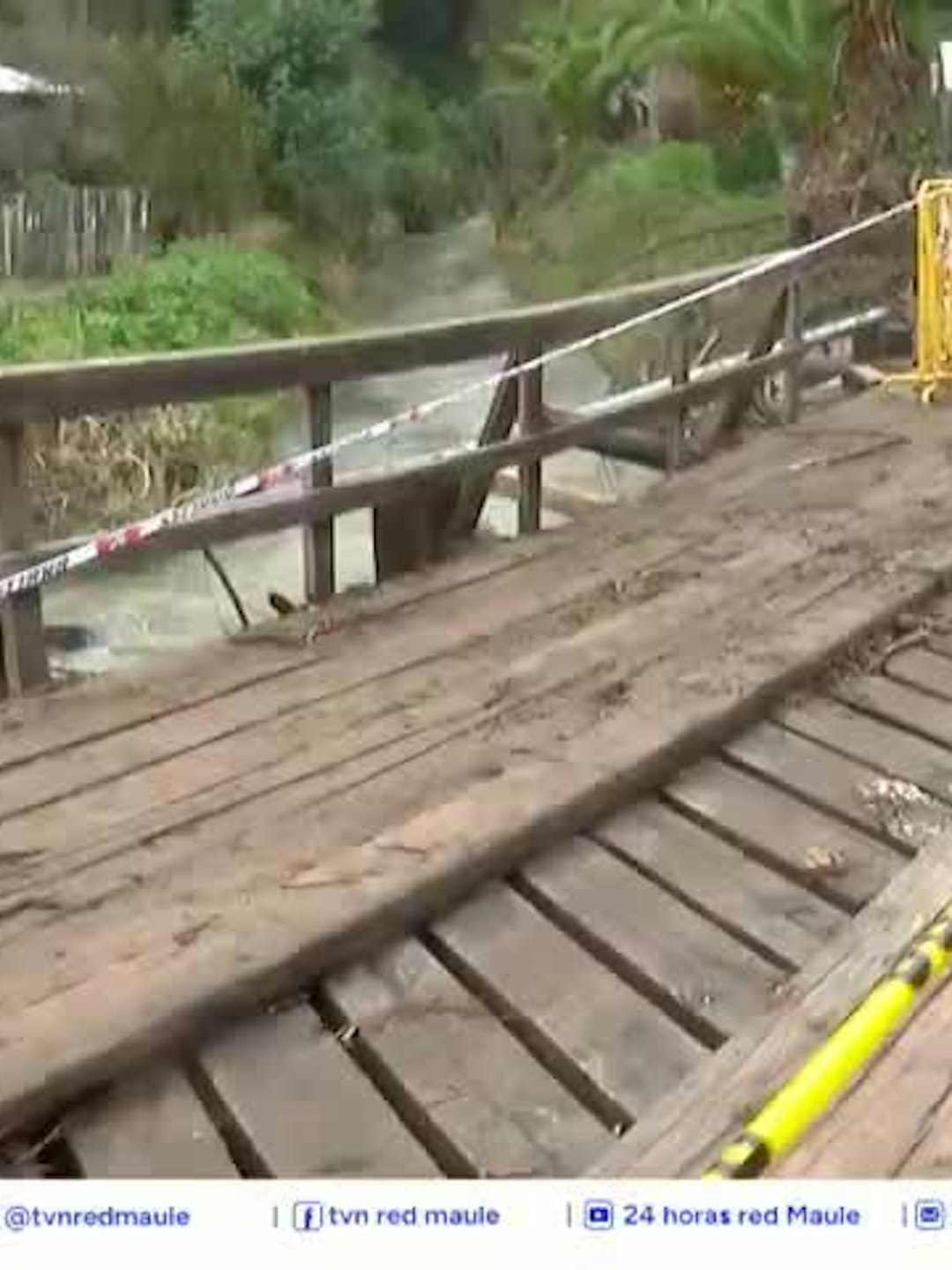 Desborde de canal inundó casas en Curanipe