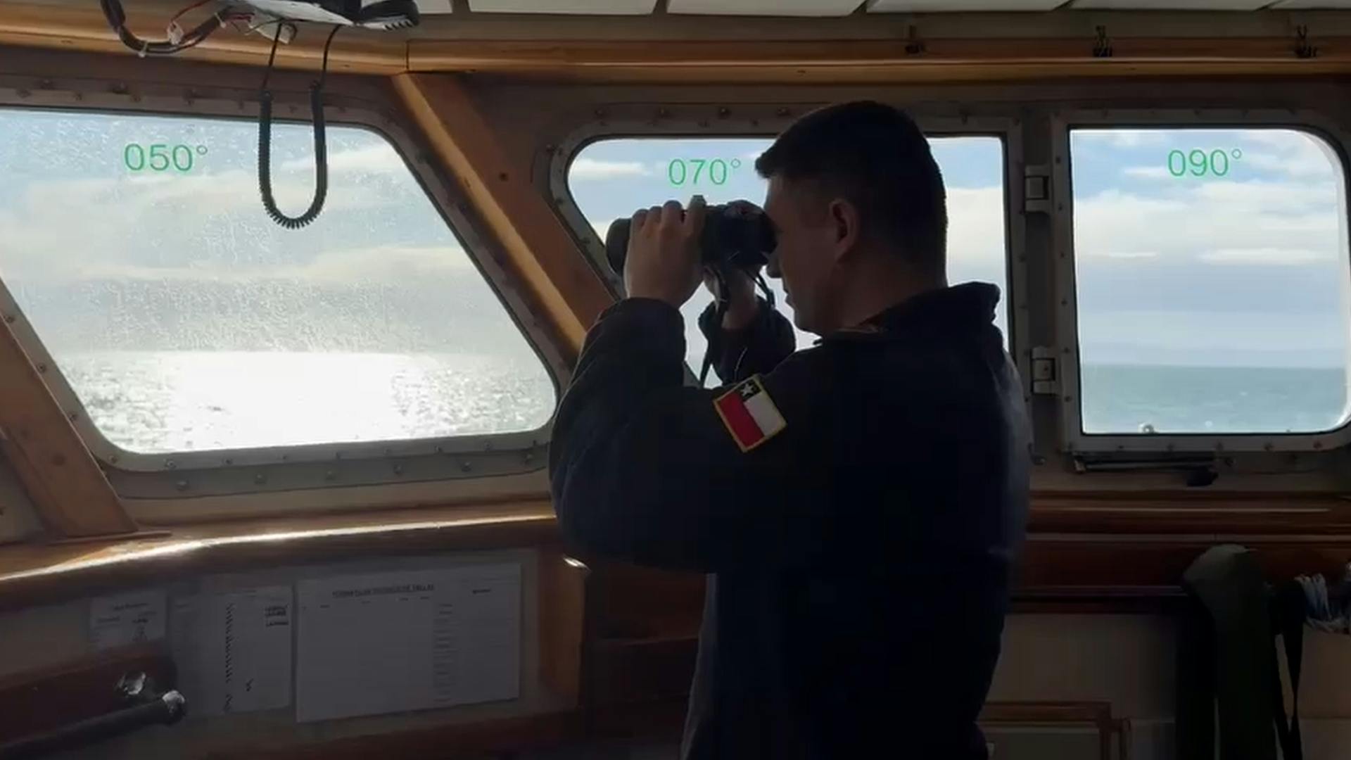 Tres días de búsqueda de pescador que cayó al mar