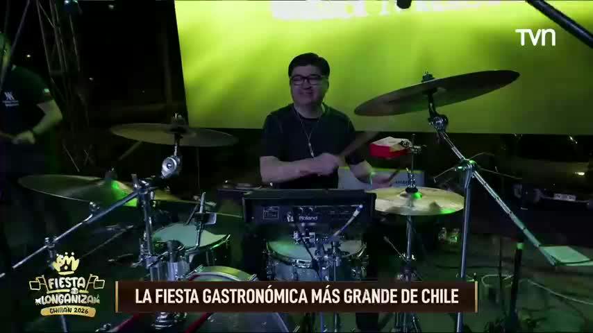 Wurlitzer hizo bailar a Chillán con su animada presentación en La Fiesta de la Longaniza