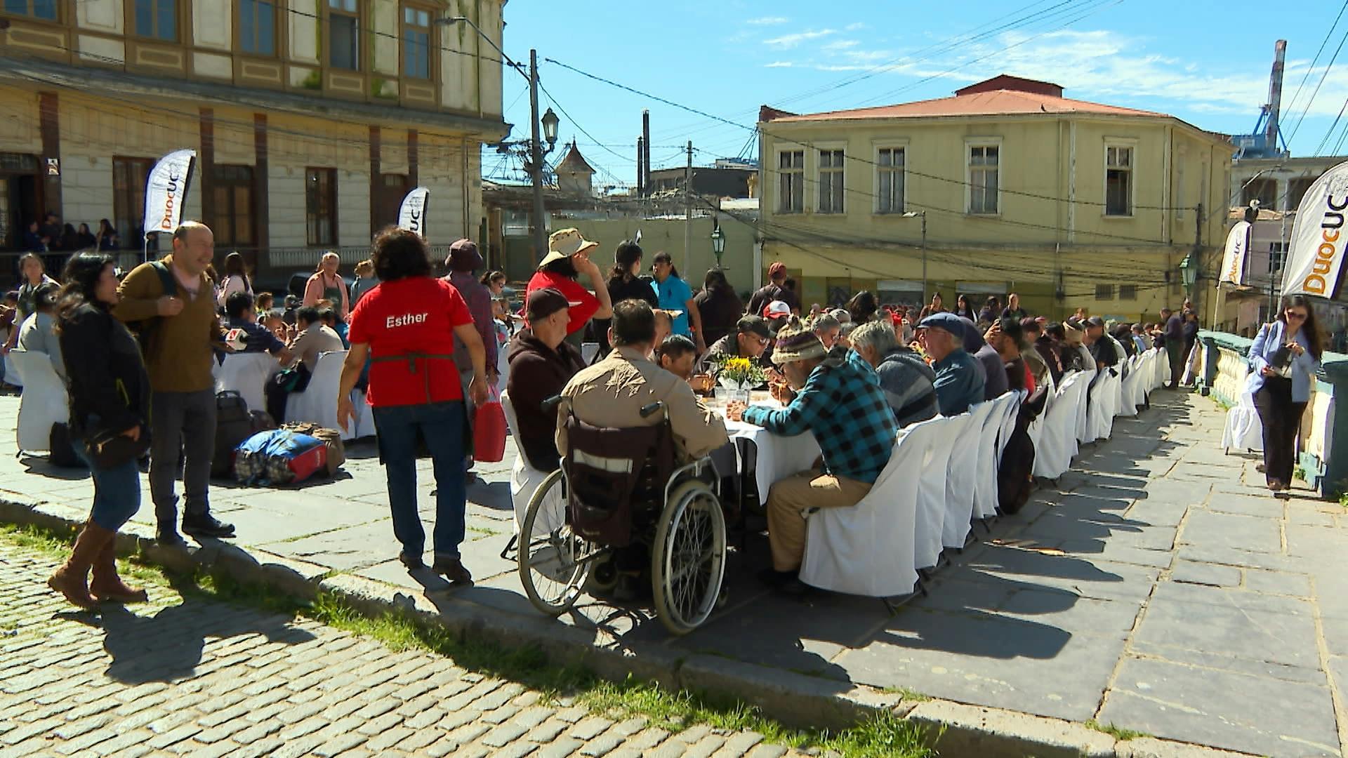 11 versión de banquete solidario: A la mesa con dignidad