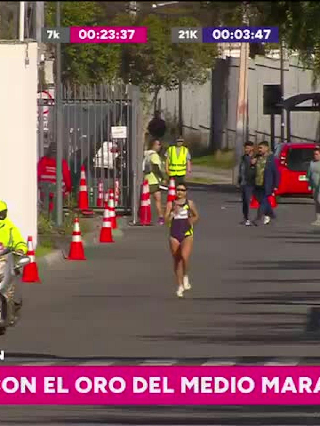 Así fue la largada de los 21K en el Medio Maratón Femenino de Santiago