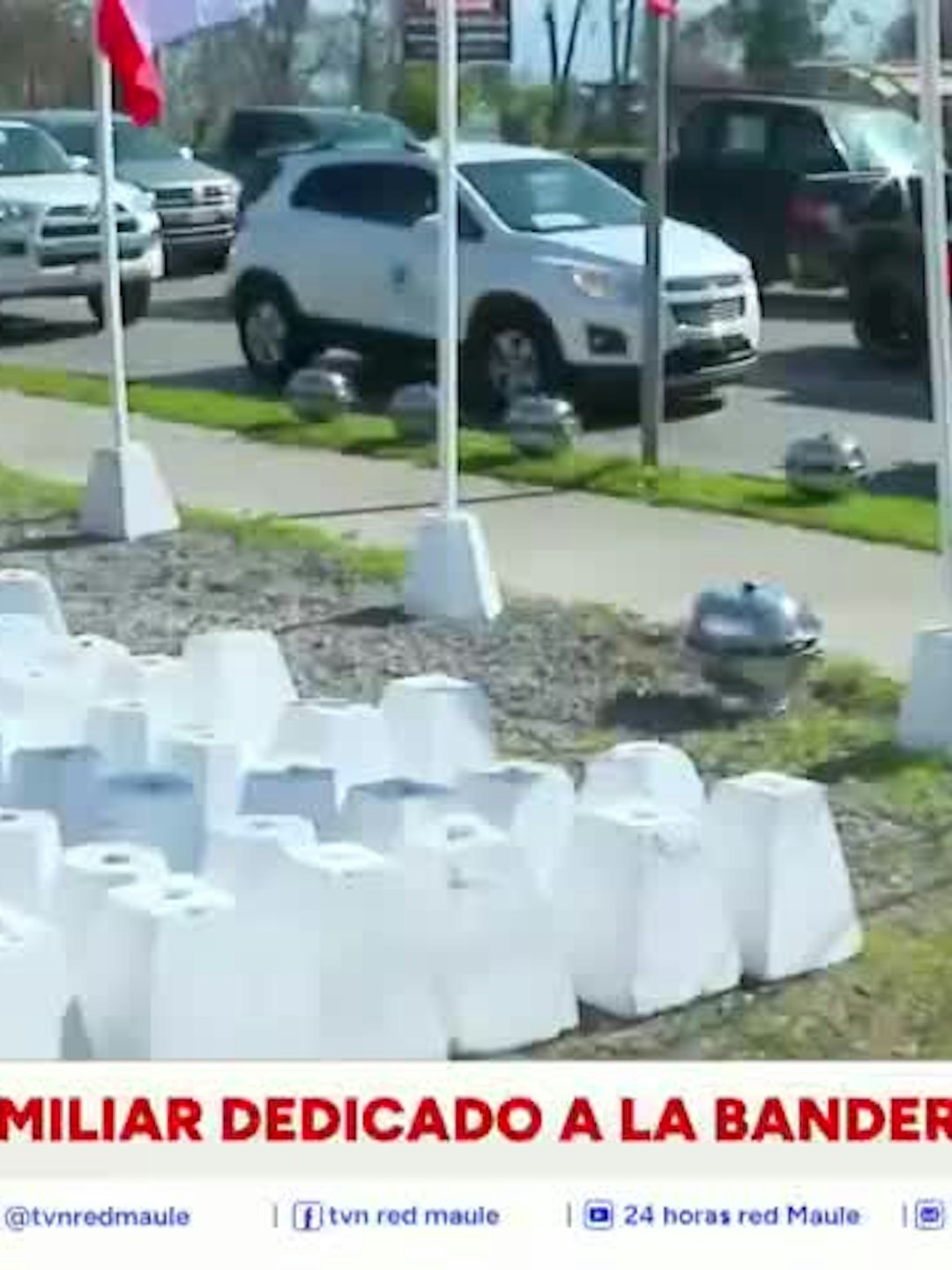 "El Flaco de las Banderas": Su tradicional negocio en Talca