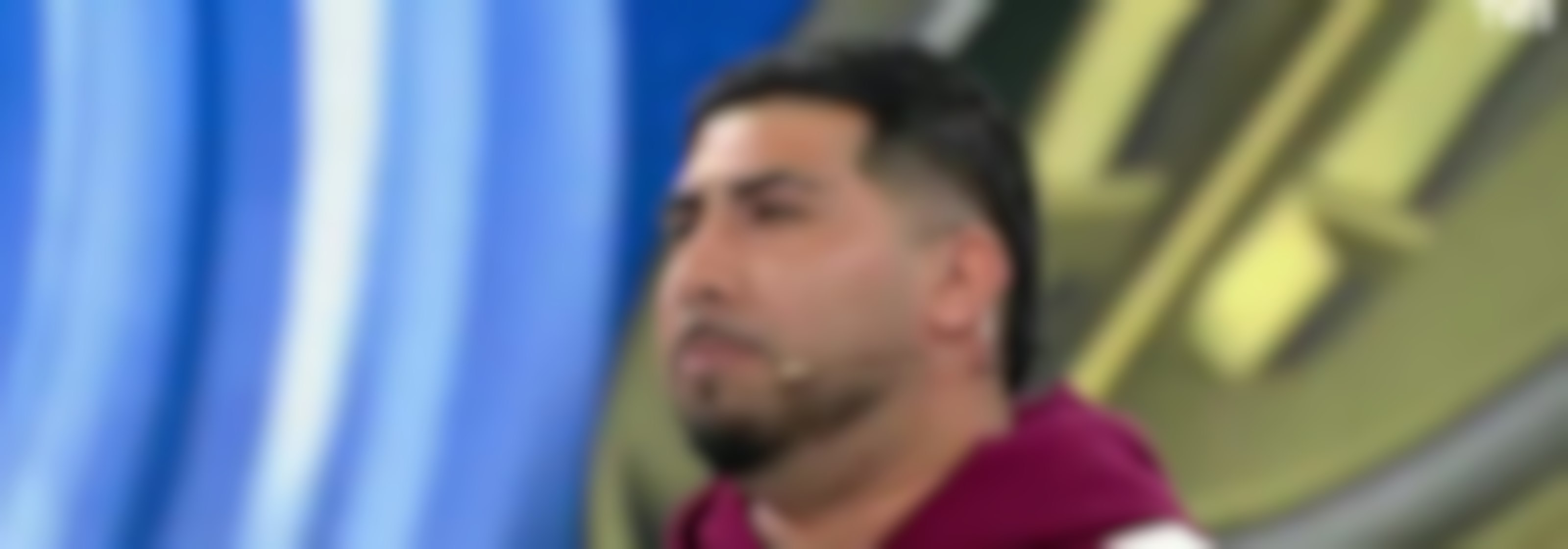 Matías nos deleitó con su tremenda y potente voz en ¡Ahora Caigo!
