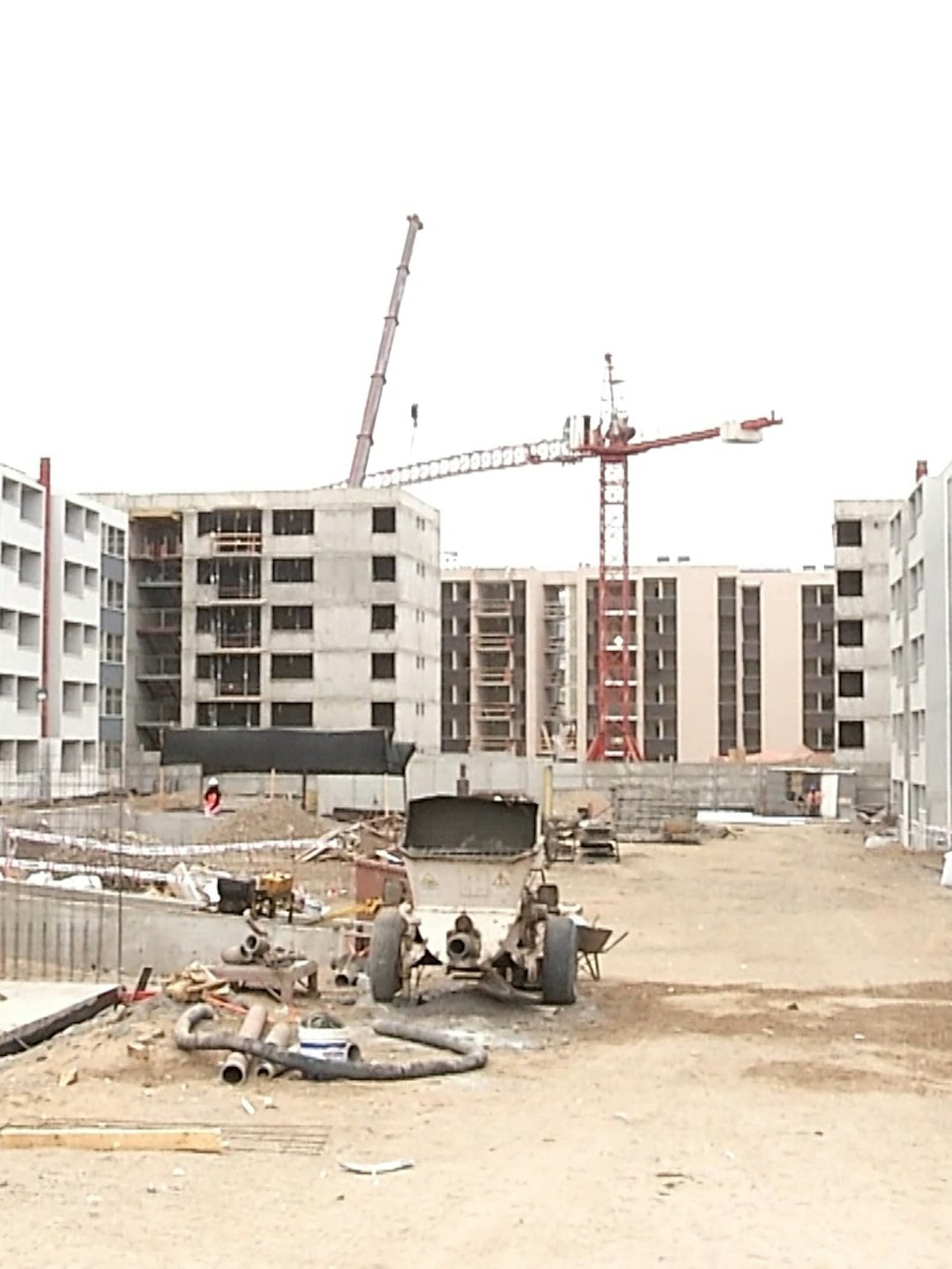 Crisis en el MINVU regional: ministro pide renuncia a seremi por incapacidad en cumplir plan habitacional comprometido