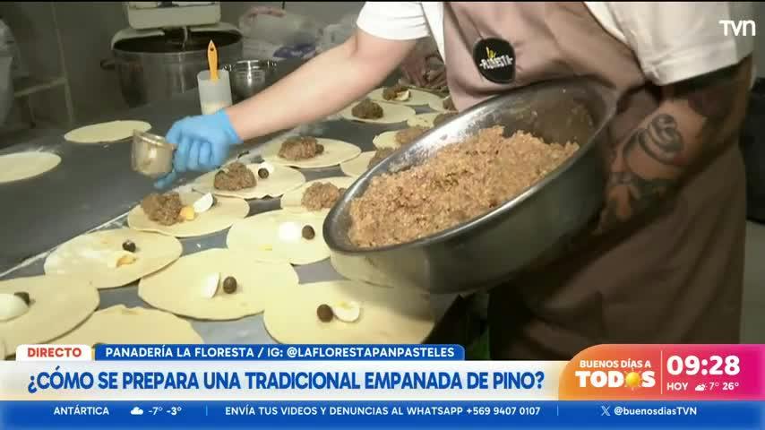 ¿Cómo se prepara la tradicional empanada de pino?