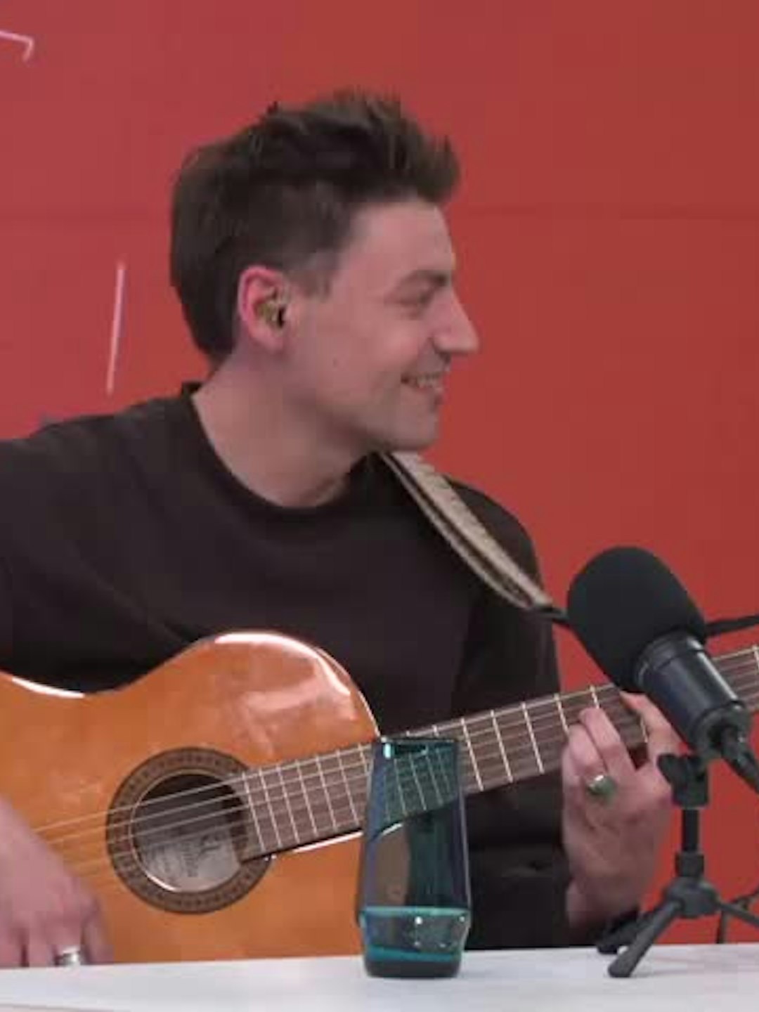 "Recorrió todo el mundo": La importancia de "Puñaladas" en la carrera de Amigo de Artistas
