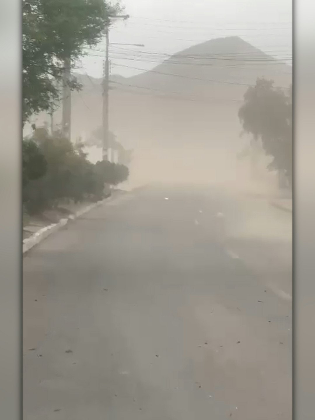 Fuertes vientos en Taltal y precipitaciones en Calama
