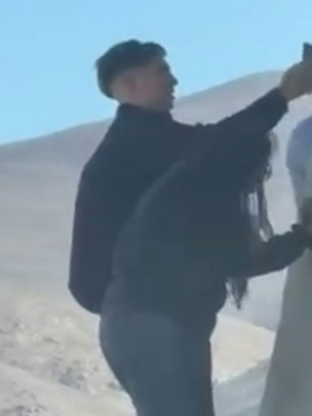 Repudio generalizado tras nuevo acto de vandalismo en "La Mano del Desierto"
