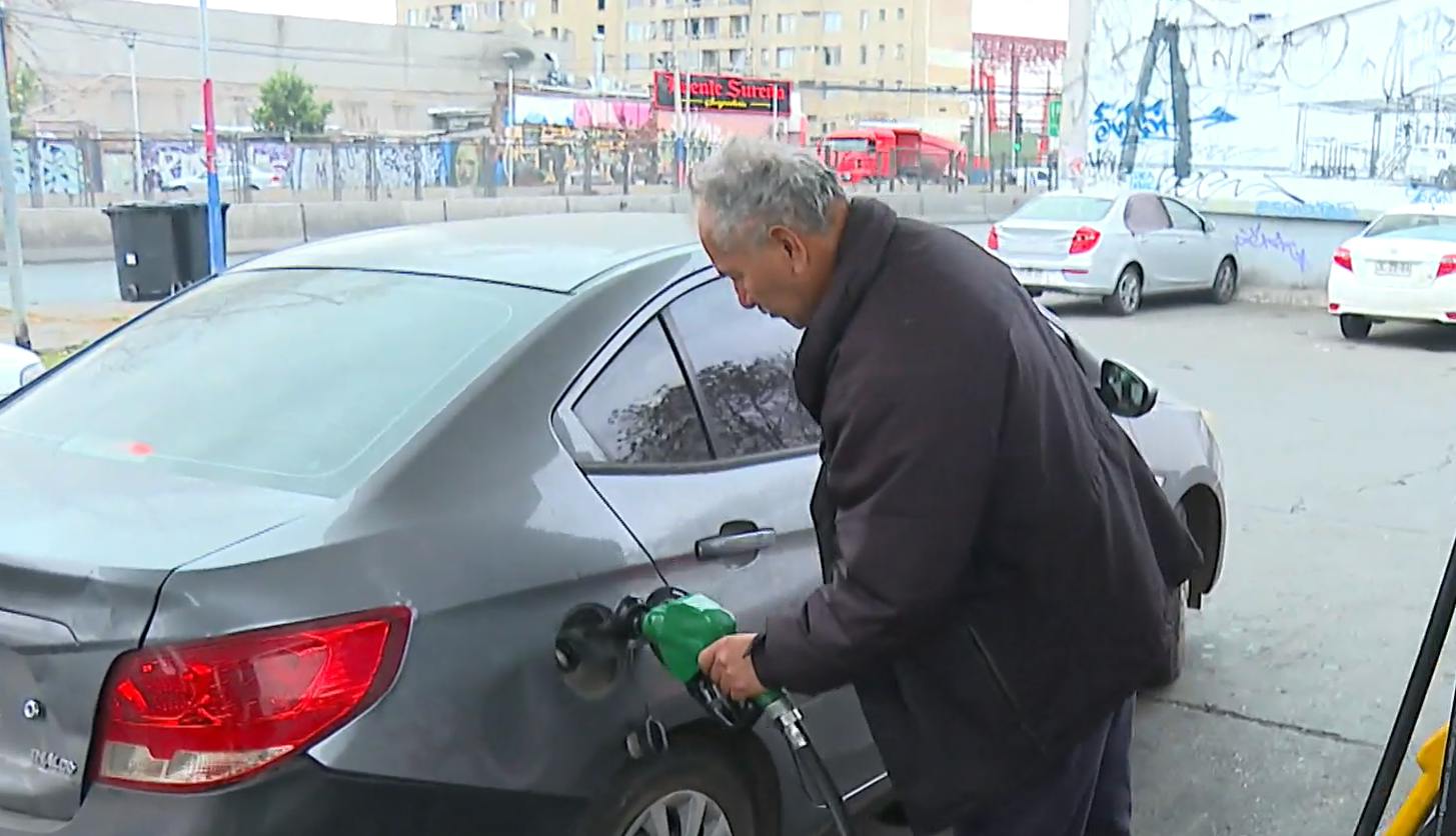 Las razones de las alzas consecutivas del precio de los combustibles