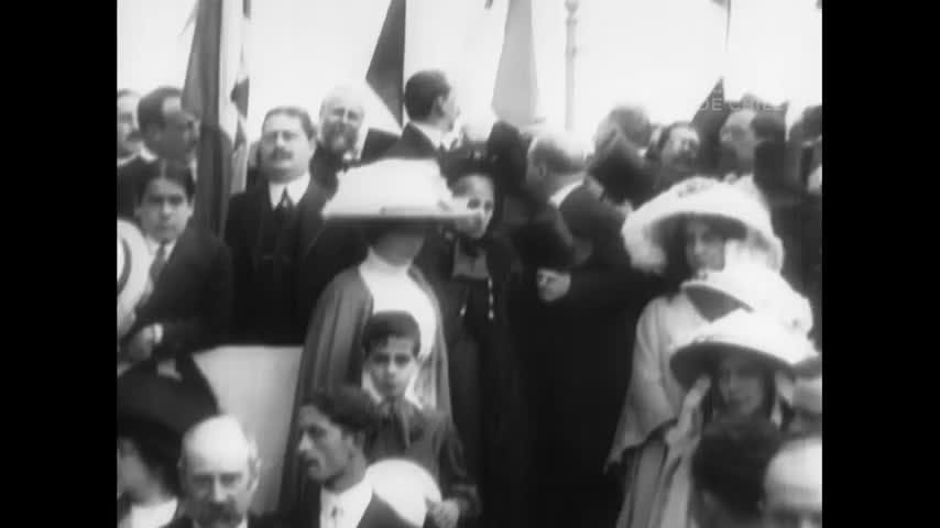 Inauguracion monumento a la independencia obsequio de la colonia italiana