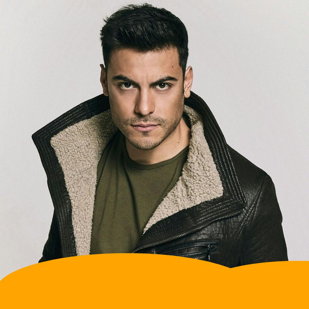 'Leyendas' son parte de la vida íntima y musical de CARLOS RIVERA
