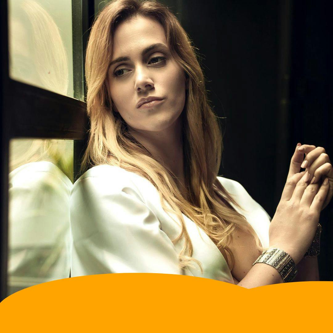Balada urbana llega a Top Radio con JENNIFER ROJO