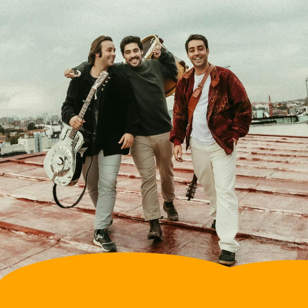 HERMANOS MARTÍNEZ marcan la nota buenrrollista al folkpop español a golpe de guitarras y lagüero