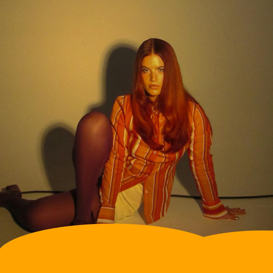 NICOLE ZIGNAGO: "me pone feliz ver que la gente está enamorada y le gusta dedicar estas canciones"