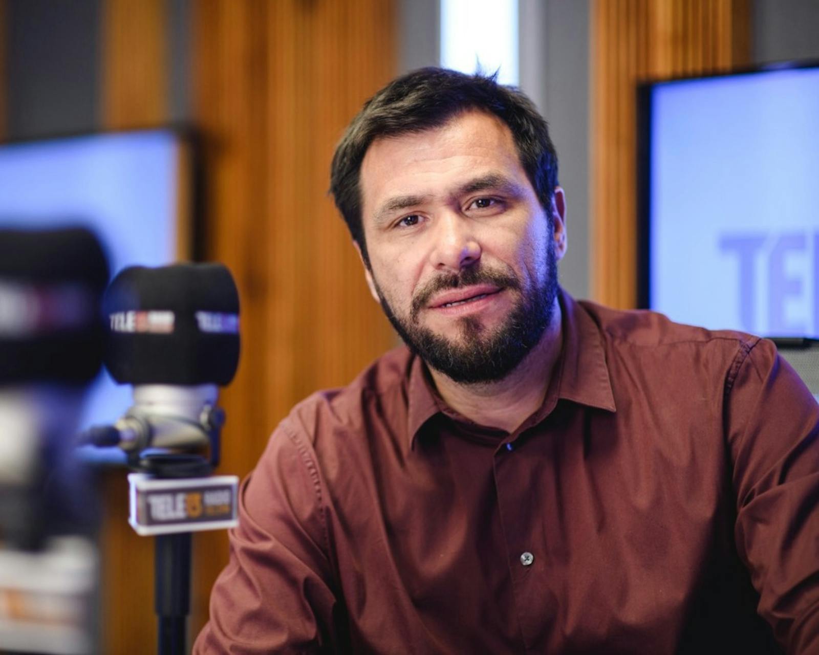 Pablo Aranzaes analiza la relación entre la música y la política