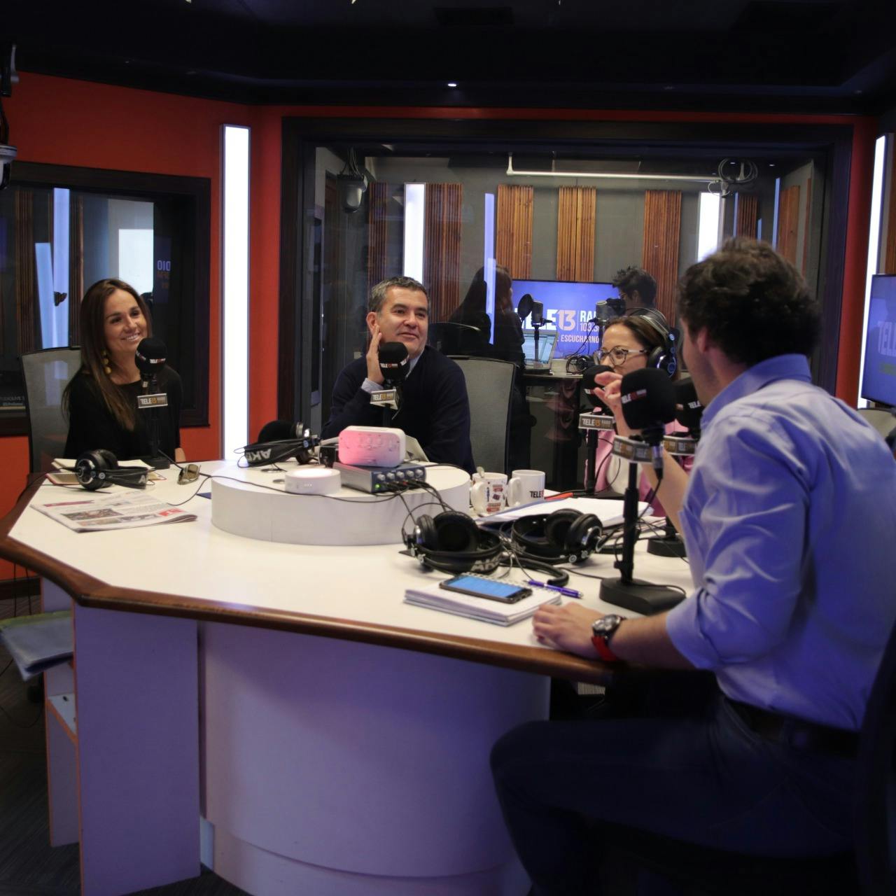 De la Fuente, Barchiesi y Mujica conversan sobre la acusación constitucional contra la ministra Cubillos - Emisor Podcasting