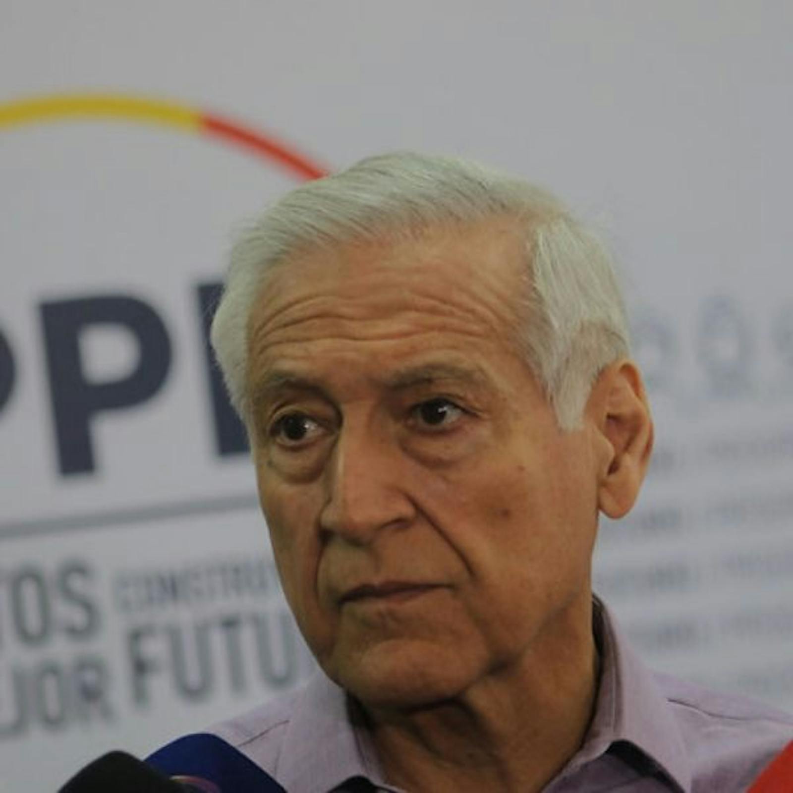 Heraldo Muñoz: “He tenido conversaciones informales con el Ministro de Hacienda, que decidió convocar a una comisión de economistas para analizar el tema tributario. Hay que tener las vías abiertas y dialogar las peticiones ciudadanas” episode artwork