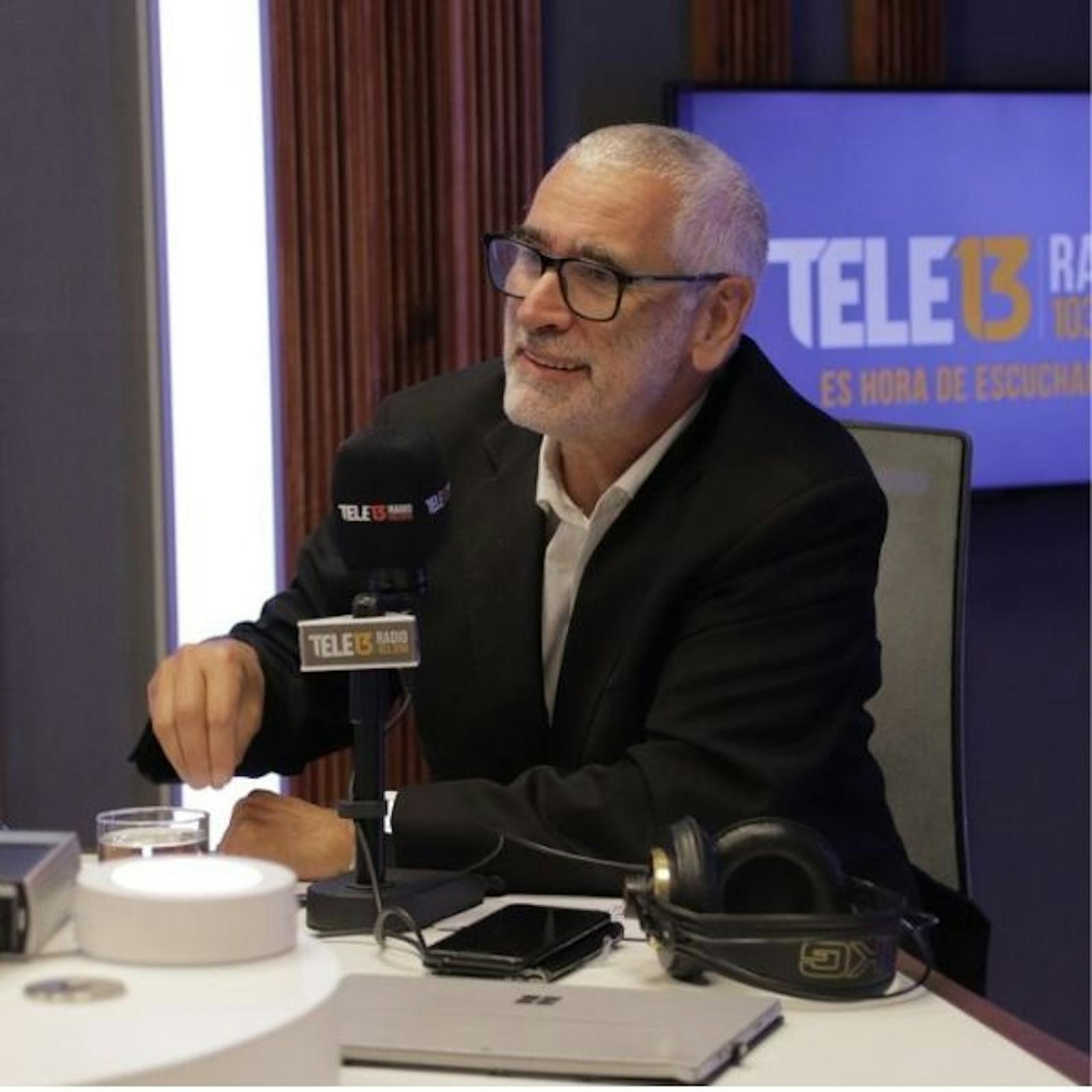 Representante de la OMS en Chile: “Tenemos la certeza que si entra el coronavirus al hemisferio sur, se va a favorecer su multiplicación. No es el aeropuerto donde aparecerá, sino que en un establecimiento de salud" episode artwork
