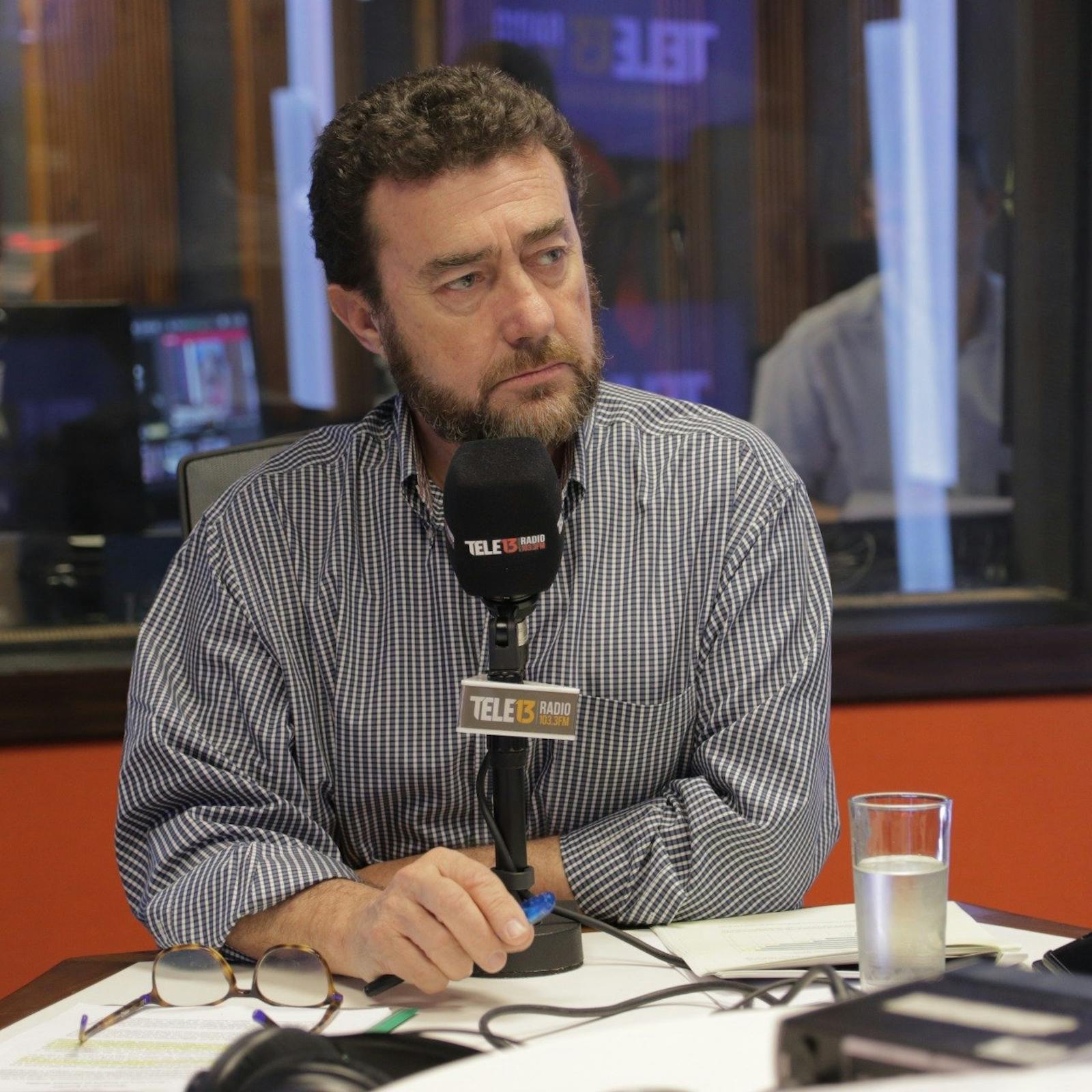  Director social Hogar de Cristo: “Nuestros trabajadores son tan relevantes como cualquier trabajador de la salud, pública o privada. Cumplen las mismas funciones, atienden y trabajan con personas vulnerables, enfermas” episode artwork
