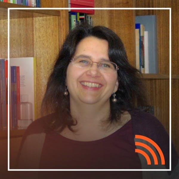 Mireya Dávila y su libro Presidencialismo a la chilena. Coaliciones y cooperación política 1990-2018
