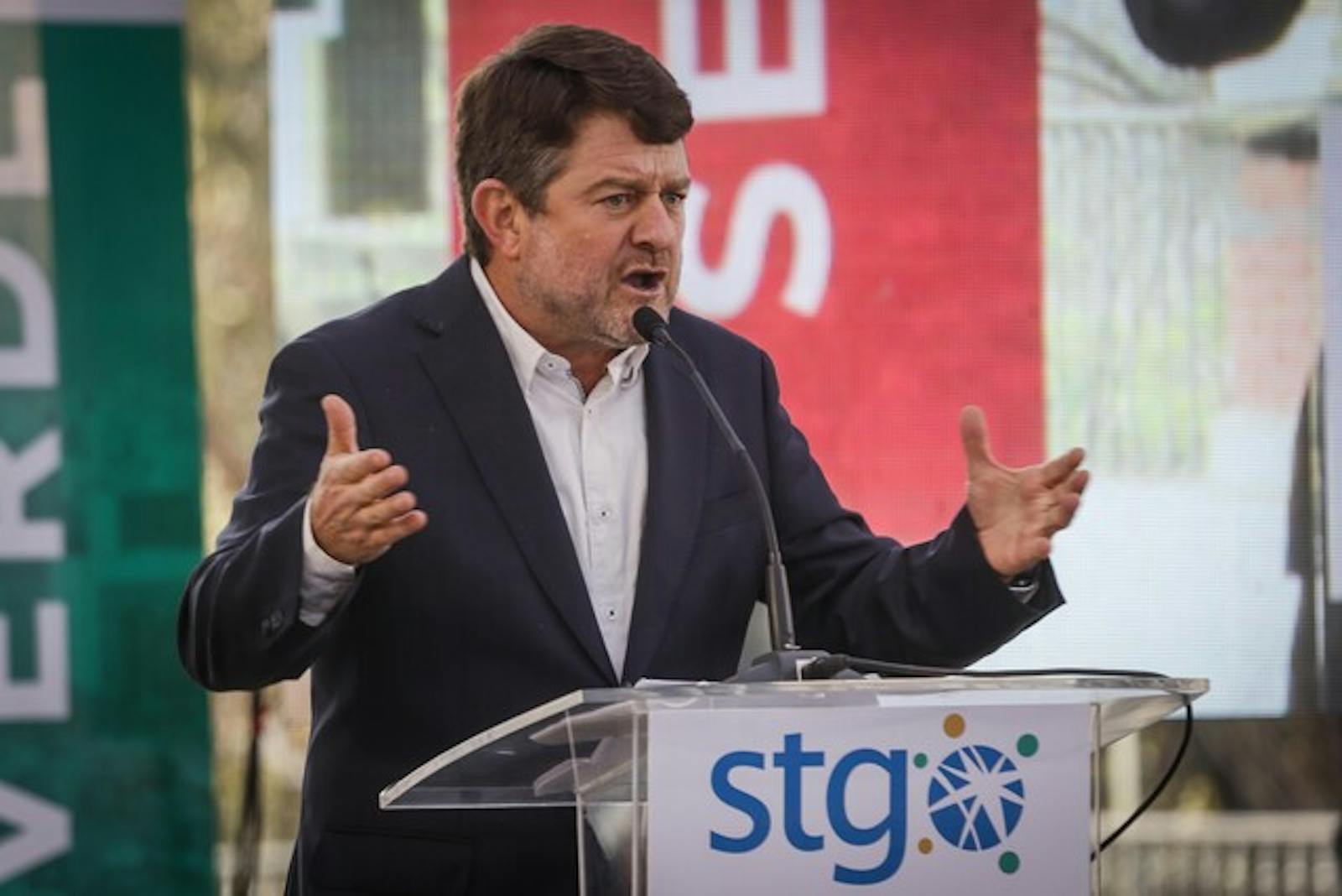 Gobernador de la RM, Claudio Orrego: “Una cosa son las restricciones legales, otra distinta son las improvisaciones del Gobierno, como el recorte presupuestario a cinco días de asumir” episode artwork
