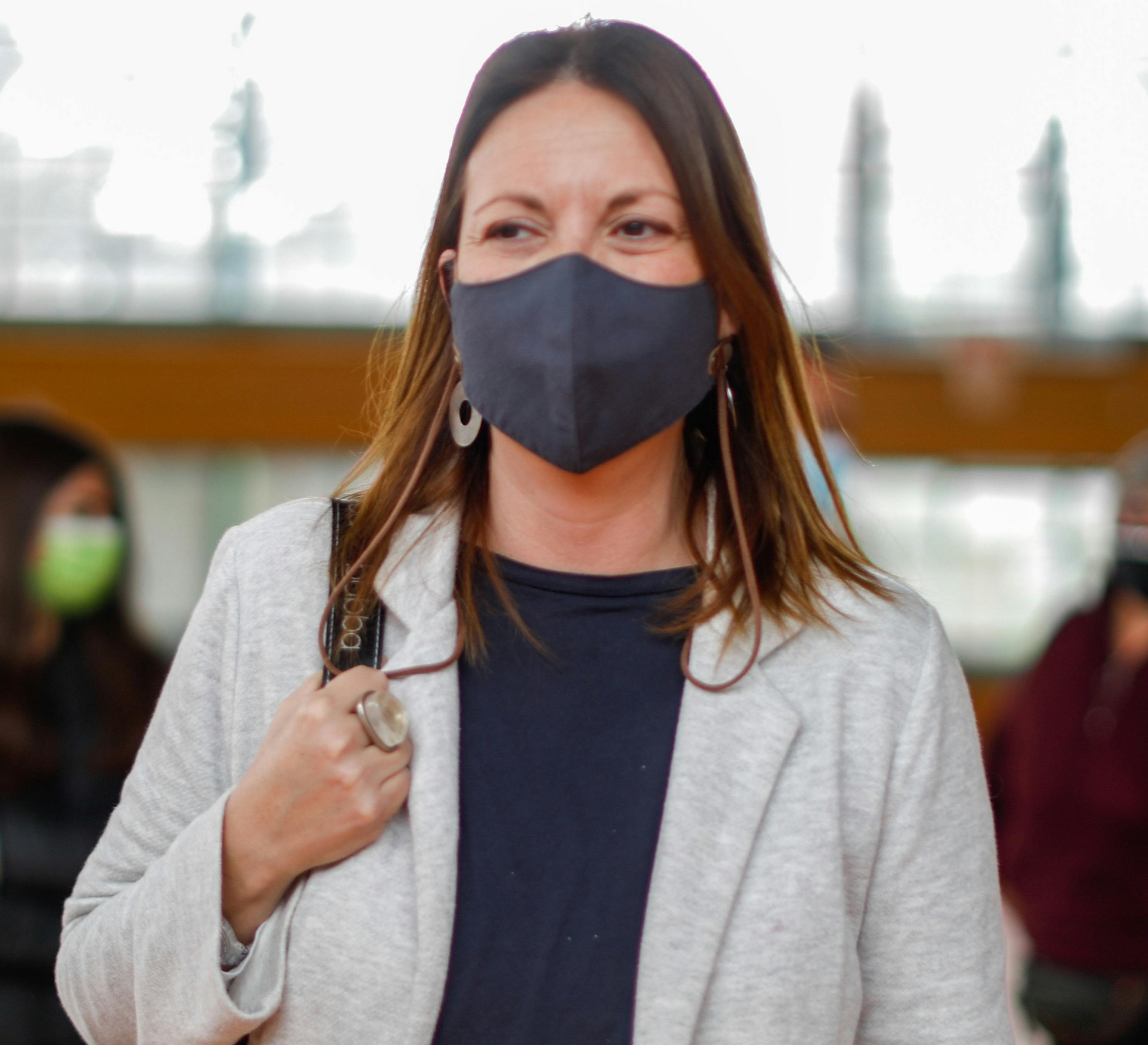 Presidenta del PPD, Natalia Piergentili: “Lo que ha hecho Marco Enríquez es inentendible, porque además él plantea que lo dejamos fuera de las primarias lo que no puede estar más lejano a la realidad. Lamentablemente teníamos un triángulo y uno de los vértices no lo cumplió”