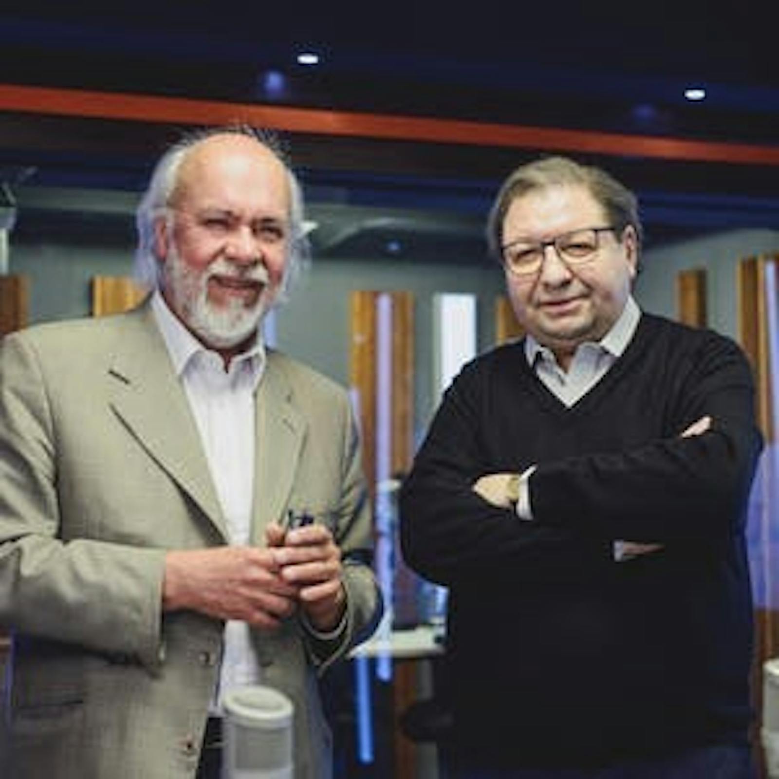 Martínez y Cavallo por “Venom, Carnage liberado”, “Hermanos en una noche de verano” y los 75 años de “Al borde del abismo”