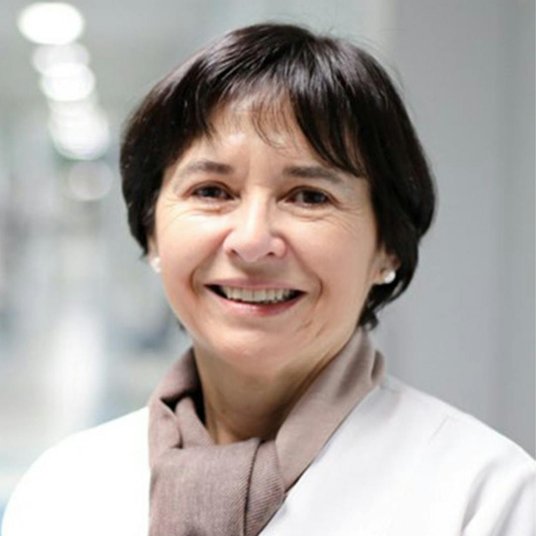 Infectóloga y miembro del CAVEI, Jeannette Dabanch: “La variante Ómicron es tremendamente transmisible. Vamos a tener pacientes graves y un número importante de fallecidos si es que no tomamos medidas”