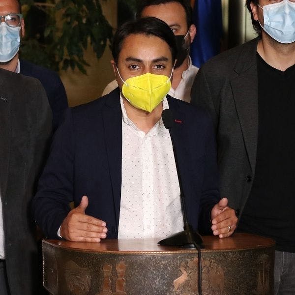Jorge Díaz, gobernador de Arica y Parinacota y visita de Delgado a Tarapacá: “No podemos estar persiguiendo al ministro para que venga a la región (…) no podemos tener regiones de primera y segunda categoría”.