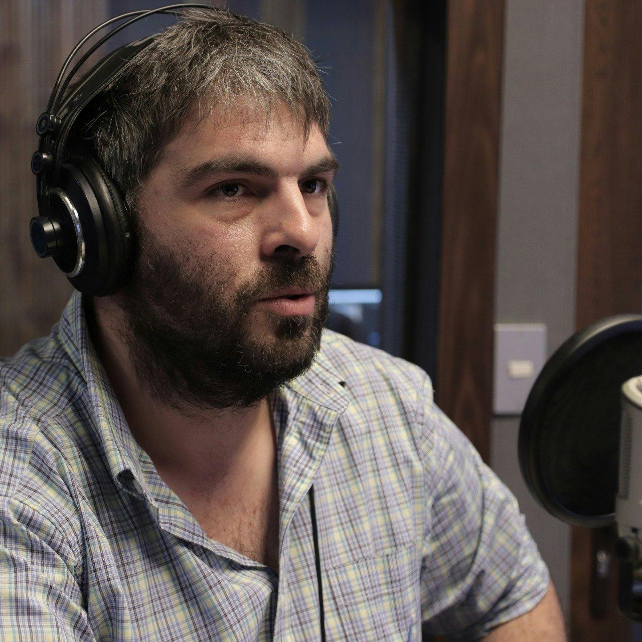 Cristóbal Galbán, investigador del Centro GEMA por estudio que reveló que el Mapocho es uno de los cursos de agua más contaminados: “Puede suponer un problema para las especies que viven en el río y puede ser la causa de por qué estamos viendo que hay una pérdida de biodiversidad”